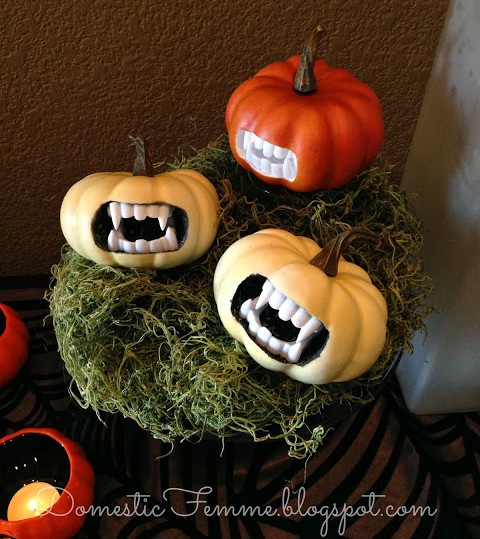 DIY-MiniVampirePumpkins