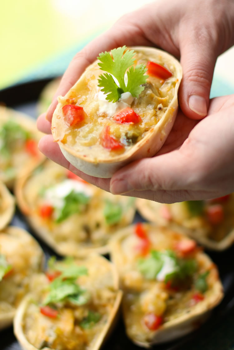 Mini Green Chicken Enchilada Taco Boats