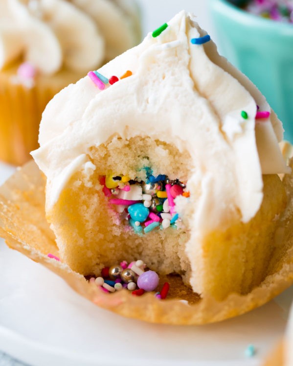 Party Pi~nata Cupcakes