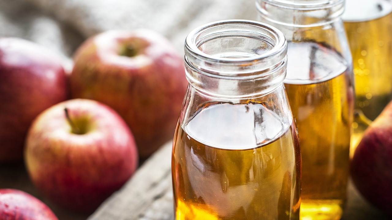 Apple Cider Vinegar benefits and drink recipes